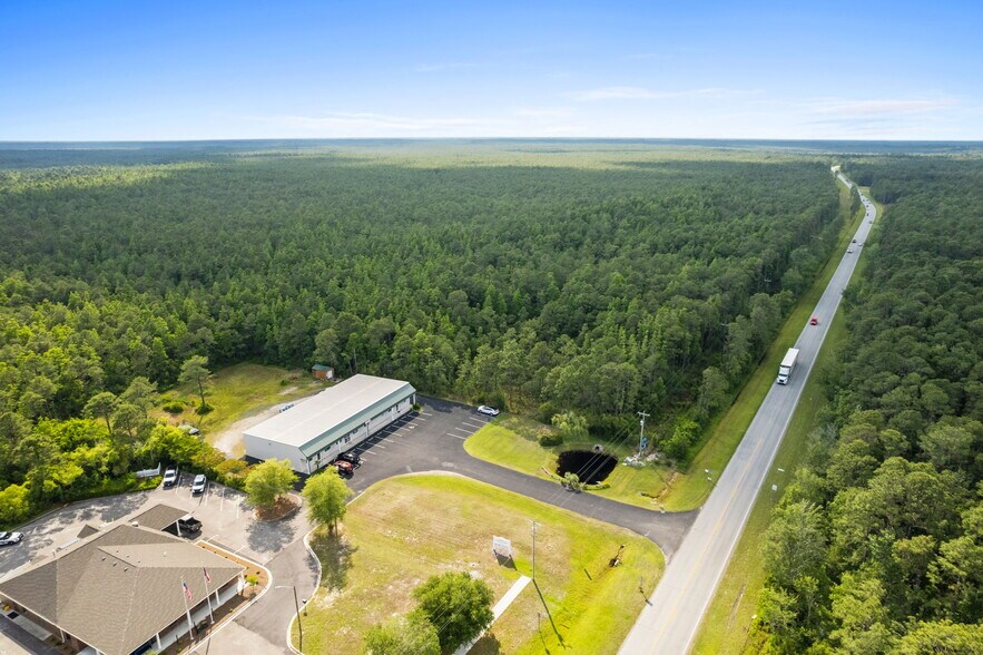 More Photos Of 3000 George II Hwy, Southport General Retail For Sale