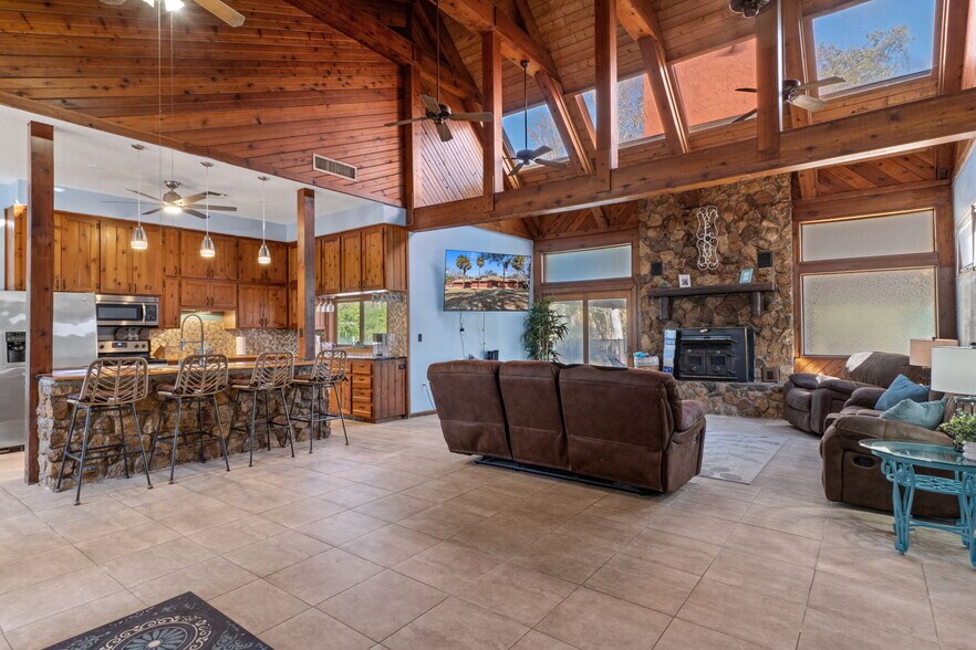 More Photos Of 8301 Congress St, Port Richey Flex For Sale