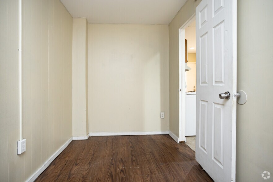 More Photos Of 35 Chestnut St, Rochester Apartments For Sale