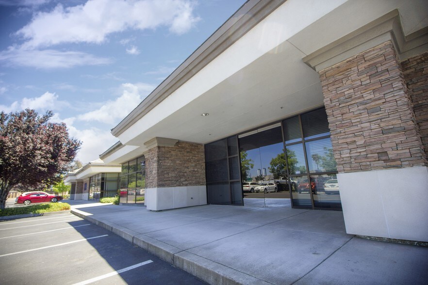 More Photos Of 1111 Exposition Blvd, Sacramento Office For Lease