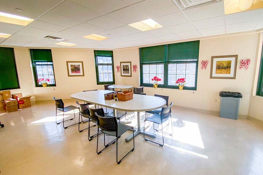 More Photos Of 115 Main St, Tuckahoe Medical For Sale