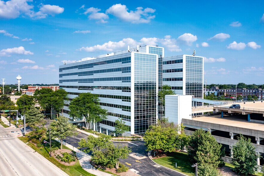 Primary Photo Of 1111 W 22nd St, Oak Brook Office For Lease
