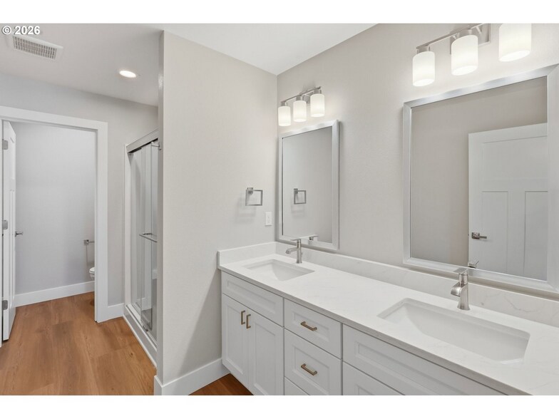 More Photos Of 4011 SW Royal Ave, Gresham Specialty For Sale
