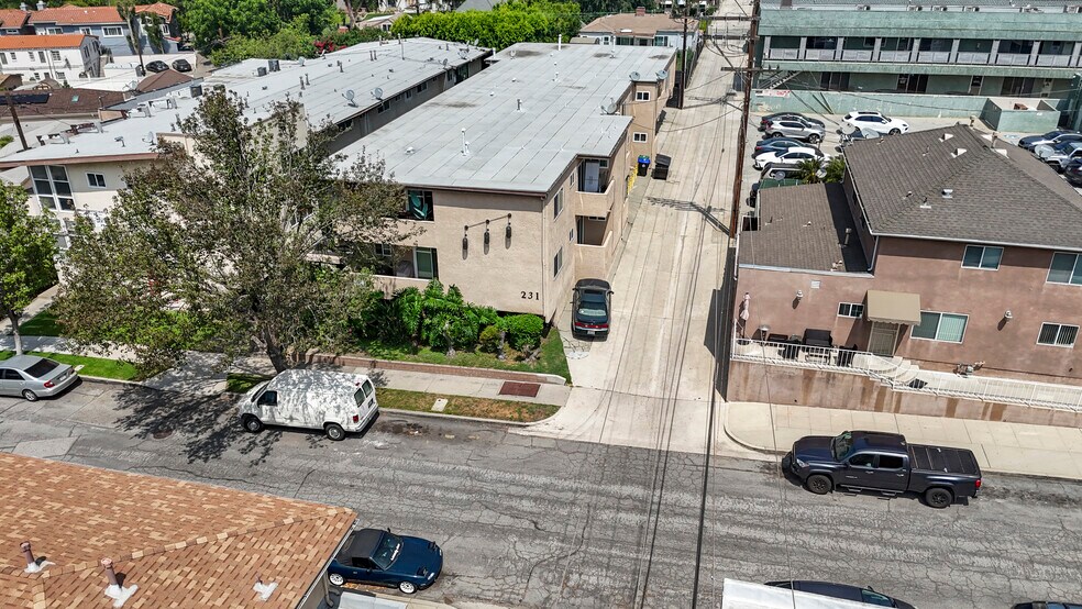 More Photos Of 231 Justin Ave, Glendale Apartments For Sale