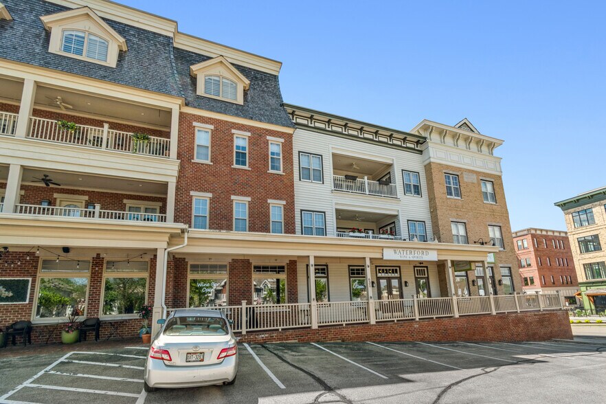 More Photos Of 601-637 Genesee St, Delafield Apartments For Sale