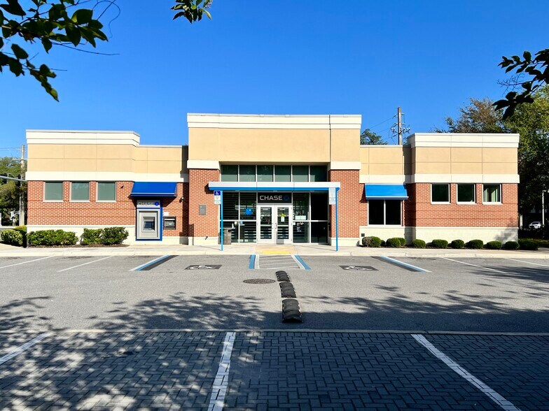 More Photos Of 11389 San Jose Blvd, Jacksonville Bank For Sale