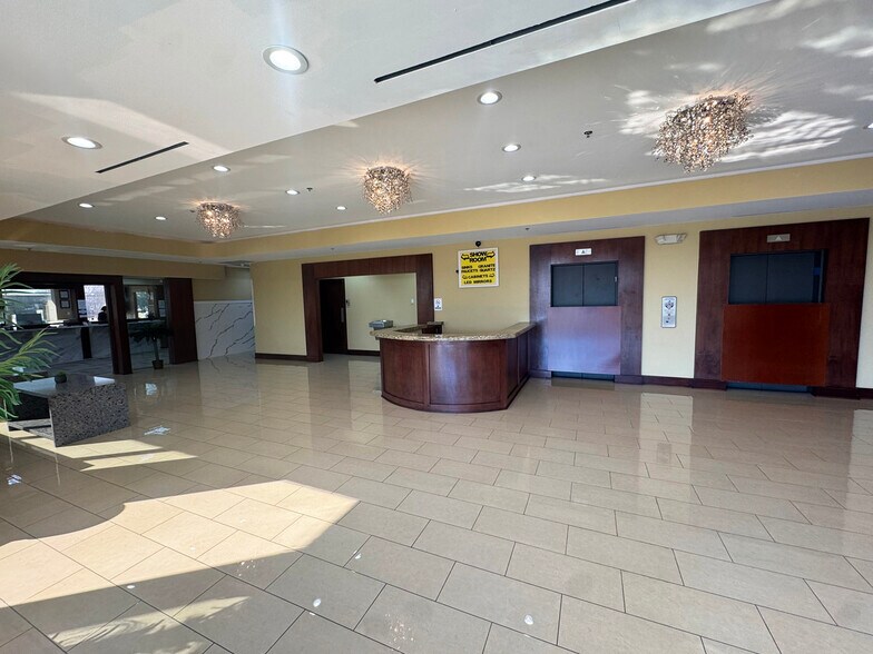 More Photos Of 7604 Kempwood Dr, Houston Light Distribution For Lease