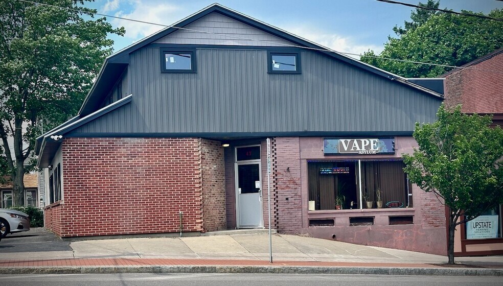 More Photos Of 47 W Bridge St, Oswego Storefront Retail Residential For Sale