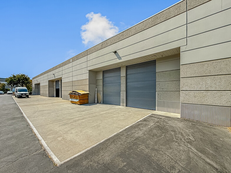 More Photos Of 2360 E Sturgis Rd, Oxnard Warehouse For Sale