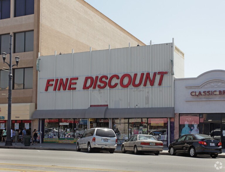 Primary Photo Of 7004 Pacific Blvd, Huntington Park Storefront For Lease