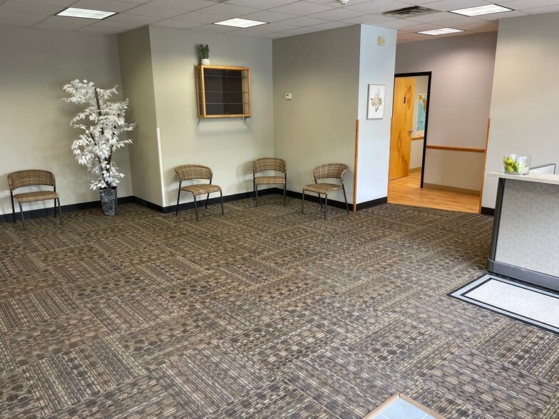 More Photos Of 1125 E Michigan Ave, Battle Creek Unknown For Lease