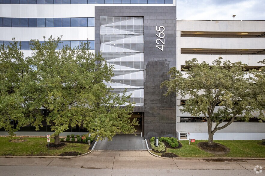 More Photos Of 4265 San Felipe St, Houston Office For Lease