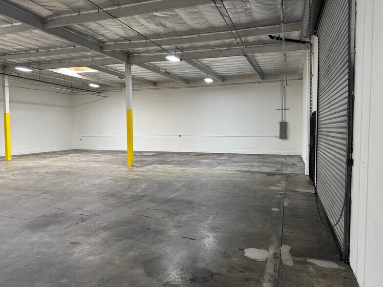 More Photos Of 16312 Garfield Ave, Paramount Warehouse For Lease