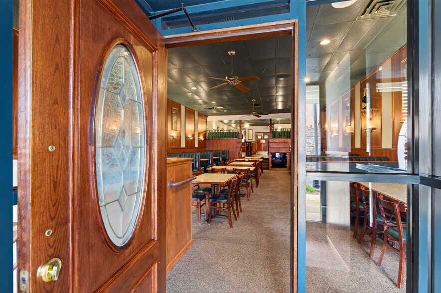 More Photos Of 122 Cayuga St, Fulton Restaurant For Sale