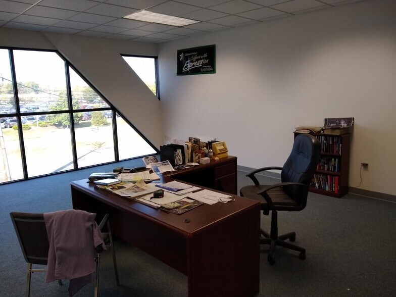 More Photos Of 755 Route 46, Parsippany Freestanding For Lease