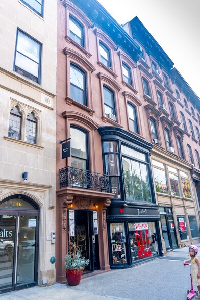 More Photos Of 144 Montague St, Brooklyn Storefront Retail Residential For Lease