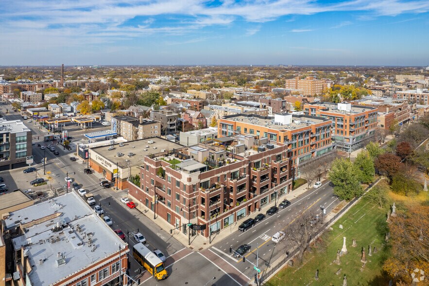 More Photos Of 4800-4806 N Clark St, Chicago Apartments For Lease