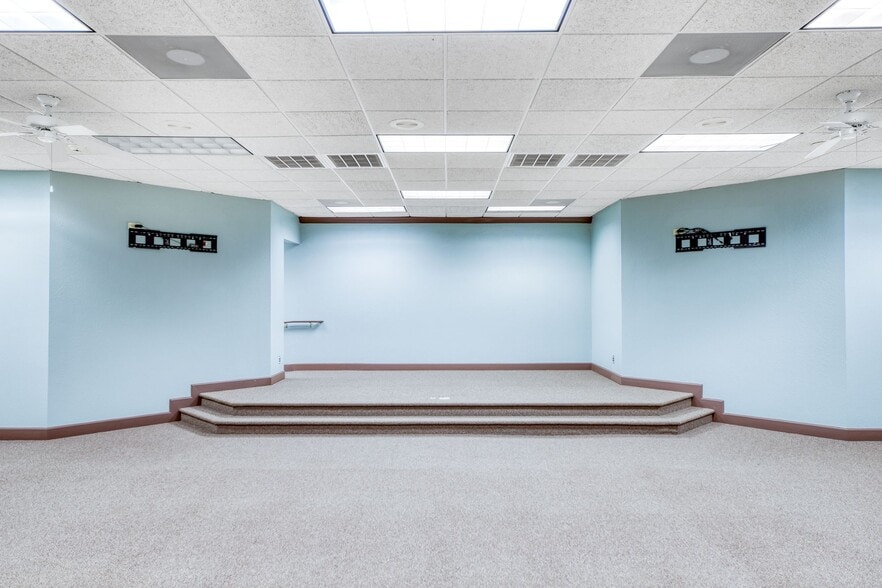 More Photos Of 1184 Davis Pl NW, Atlanta Religious Facility For Sale