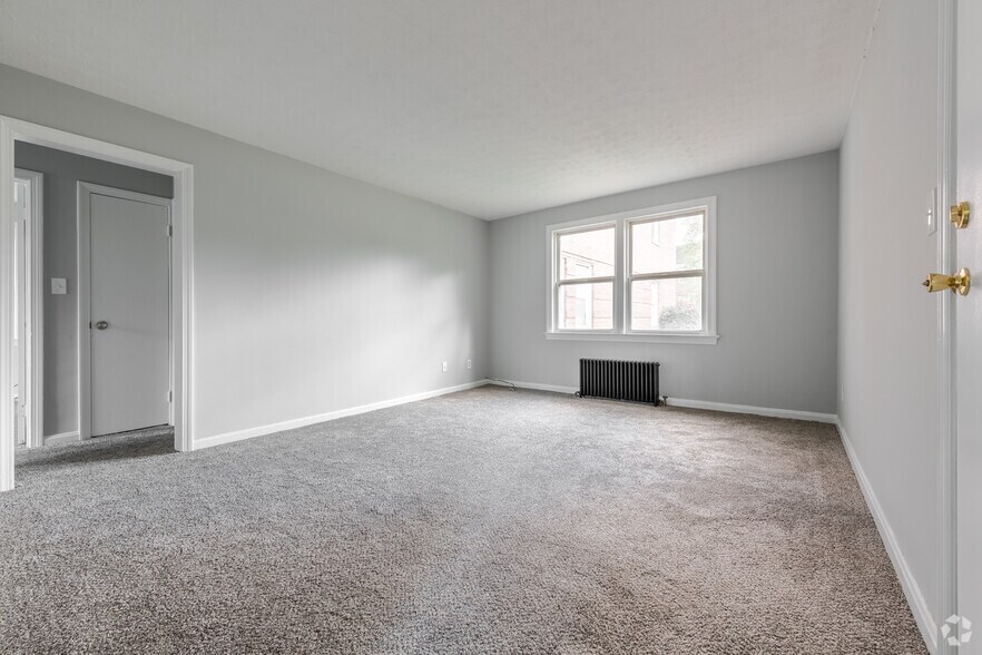 More Photos Of 1832-1864 Forest Hills Blvd, Cleveland Apartments For Sale