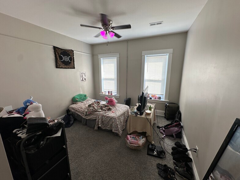 More Photos Of 11239 Superior Ave, Cleveland General Retail For Sale