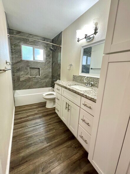 More Photos Of 1817 W St, Sacramento Apartments For Sale