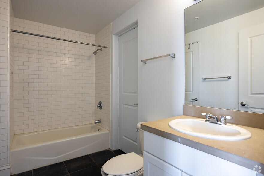 More Photos Of 433 W New England Ave, Winter Park Apartments For Lease