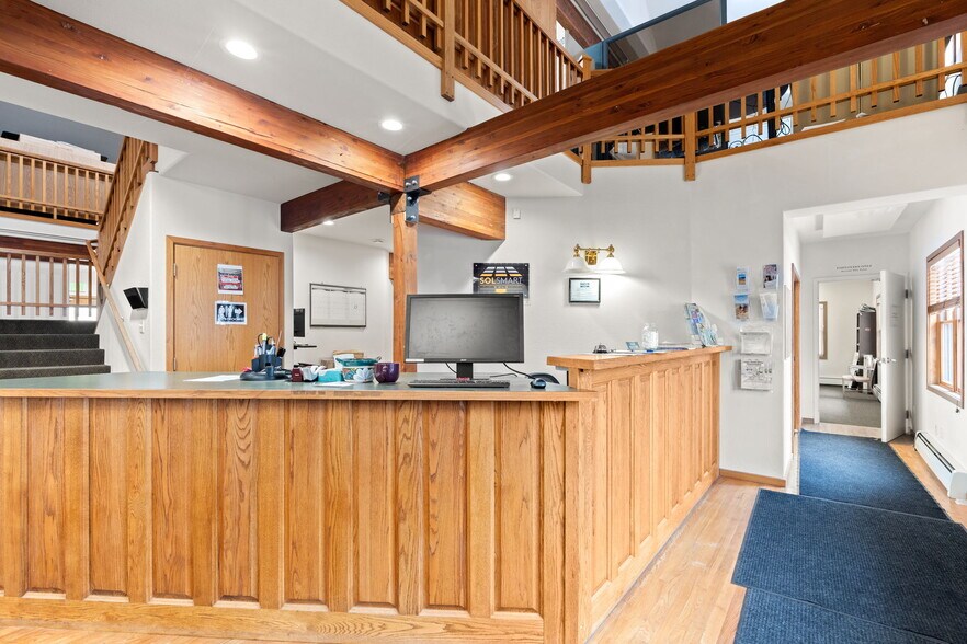 More Photos Of 1111 Rose St, Georgetown Office For Sale