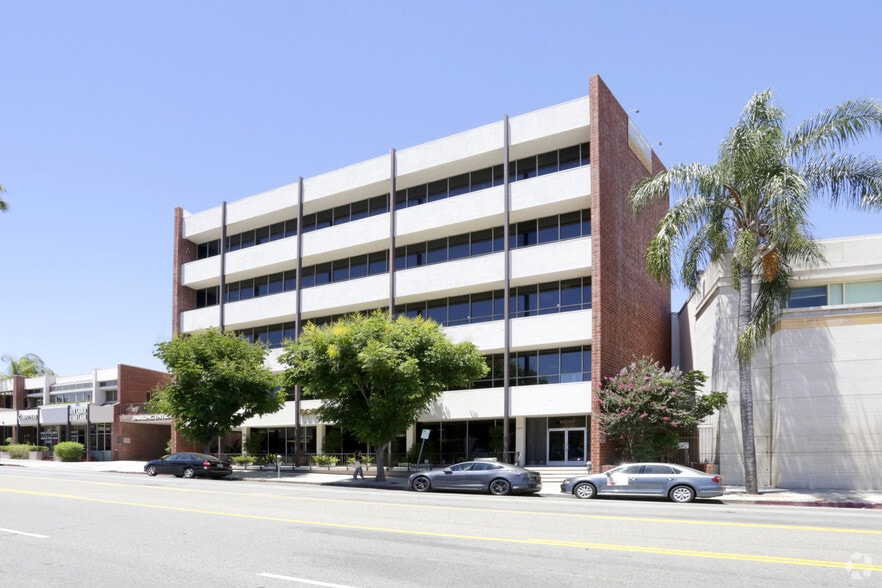 More Photos Of 14011 Ventura Blvd, Sherman Oaks Office For Lease