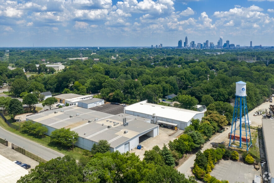 More Photos Of 115 S Dwelle St, Charlotte Unknown For Lease