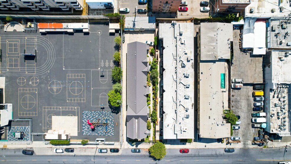 More Photos Of 248 S Hobart Blvd, Los Angeles Apartments For Sale