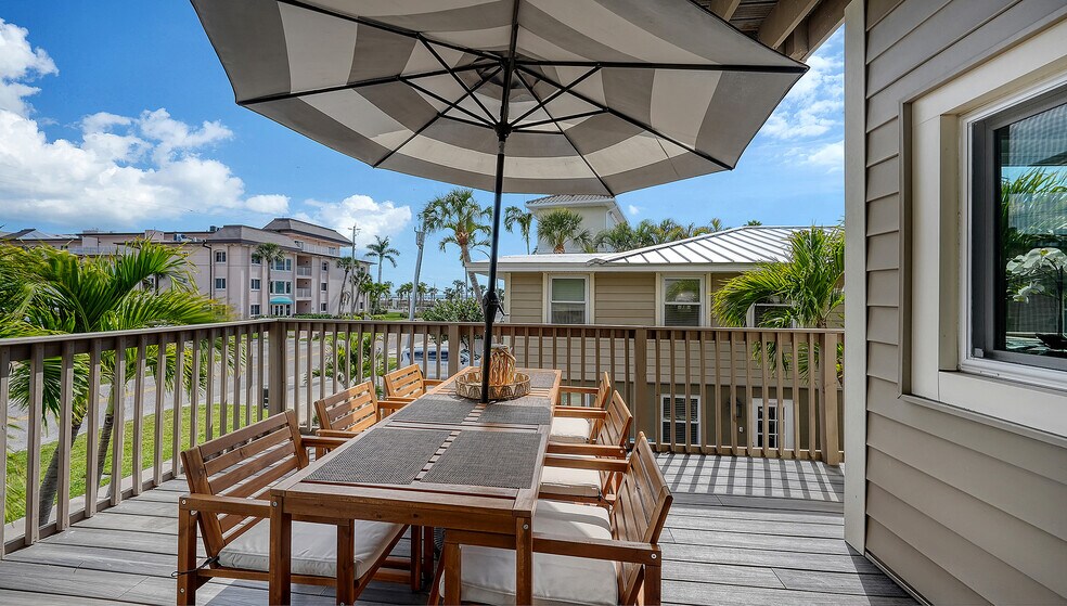 More Photos Of 5610 AVENIDA DEL MARE, Sarasota Specialty For Sale