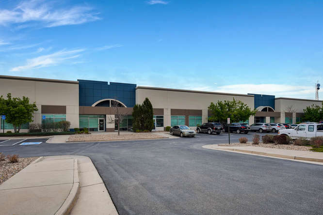 More Photos Of 6446 S Kenton St, Centennial Flex For Lease