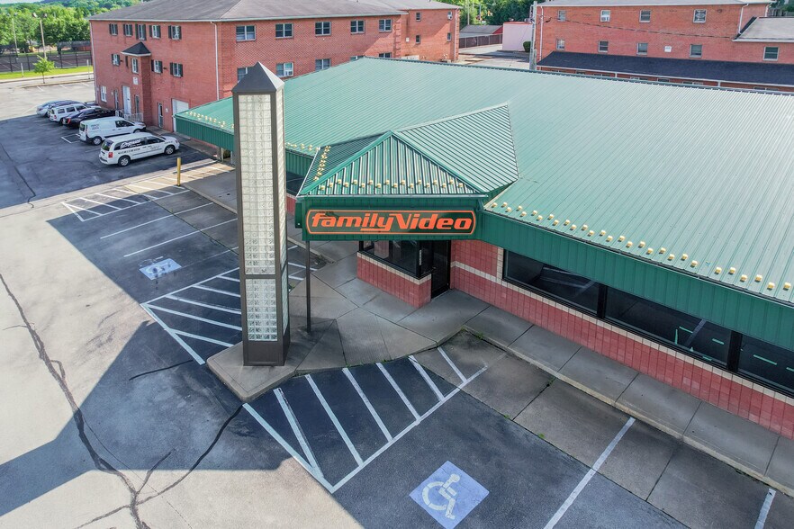 More Photos Of 1235 Oakland Ave, Indiana General Retail For Lease