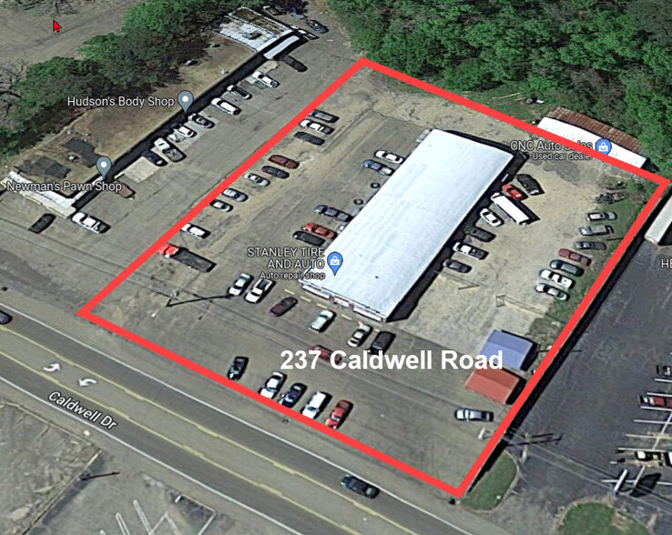 Primary Photo Of 237 Caldwell Dr, Hazlehurst Auto Repair For Sale