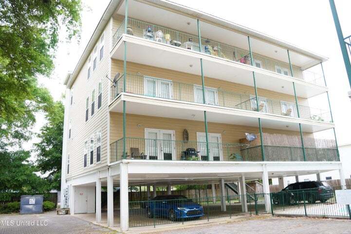 More Photos Of 183 McDonnell Ave, Biloxi Apartments For Sale