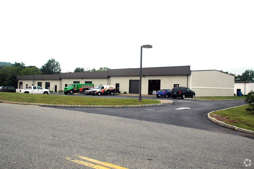 More Photos Of 15 Minneakoning Rd, Flemington Warehouse For Lease