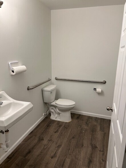 More Photos Of 395 Millstone Rd, Clarksburg Light Distribution For Lease