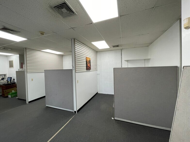 More Photos Of 45 Wadsworth St, Wallington Warehouse For Lease