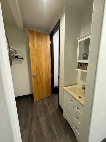 More Photos Of 7560 Rangewood Dr, Colorado Springs Medical For Lease