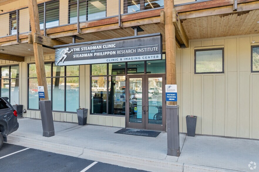 More Photos Of 226 Lusher Ct, Frisco General Retail For Sale