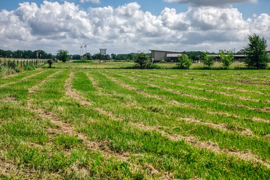 More Photos Of TBD FM 60, Snook Land For Sale