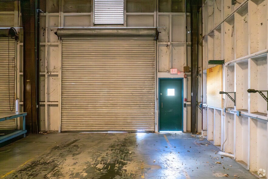 More Photos Of 5407 NW 44th Ave, Ocala Manufacturing For Sale