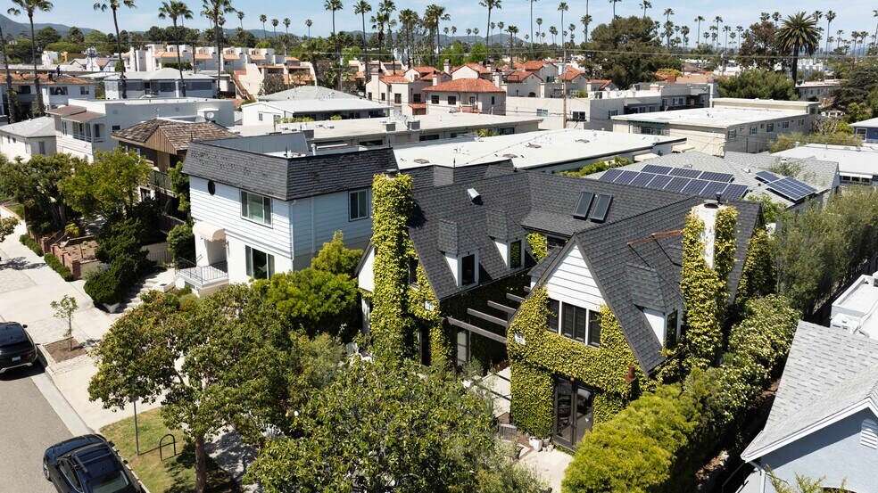 More Photos Of 921-925 16th St, Santa Monica Apartments For Sale