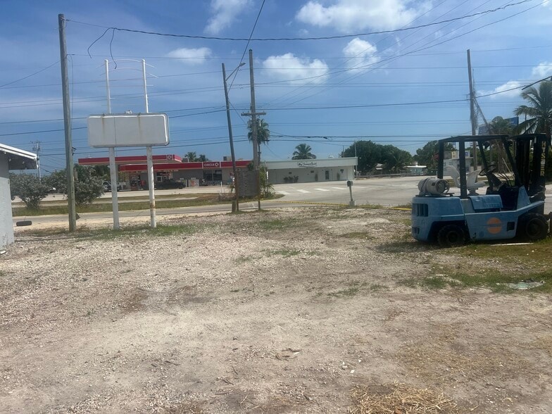More Photos Of 24931 Overseas Hwy, Summerland Key Restaurant For Lease