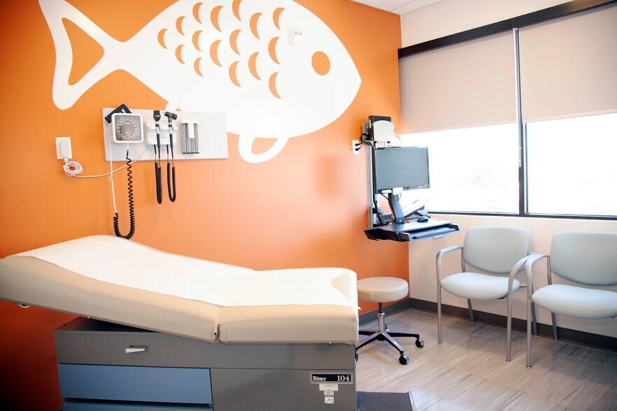 More Photos Of 22719 Hawthorne Blvd, Torrance Medical For Lease