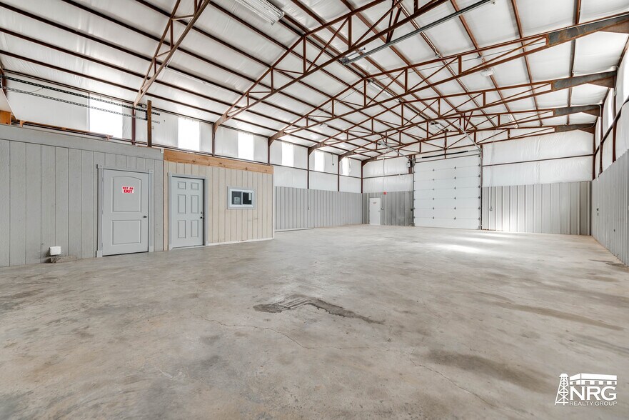 More Photos Of 9507 FM 307, Midland Distribution For Lease
