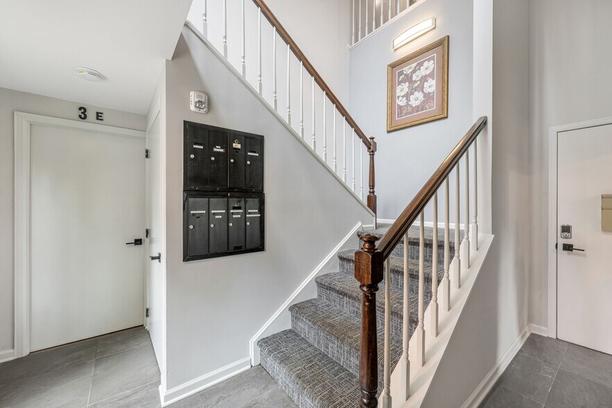 More Photos Of 67 Park Ave, Bloomfield Apartments For Sale