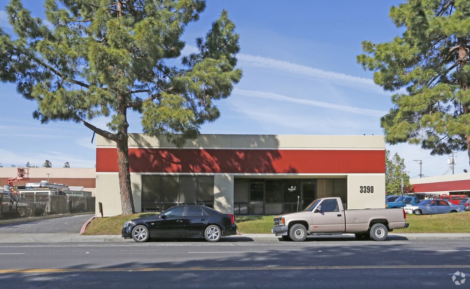 More Photos Of 3390 De la Cruz Blvd, Santa Clara Light Distribution For Sale