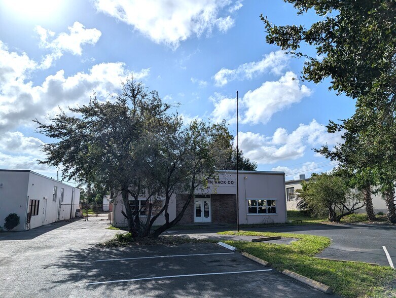 More Photos Of 1245 16th St, Vero Beach Manufacturing For Sale