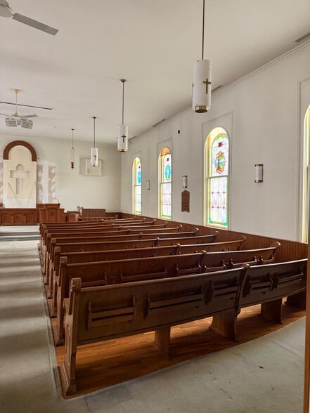 More Photos Of 15109 S Dillman St, Plainfield Religious Facility For Sale